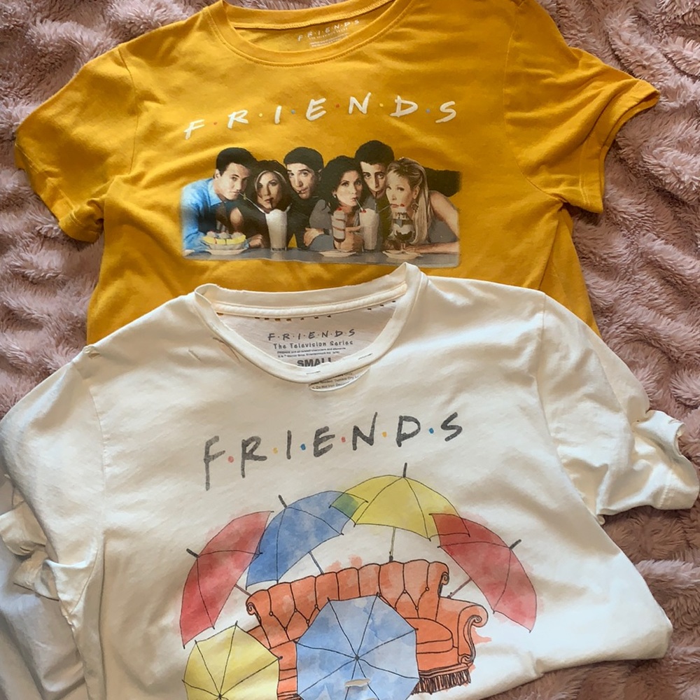 BUNDLE of friends shirts